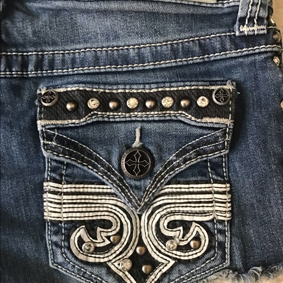 Affliction vikki shorts size 27 - Picture 6 of 6